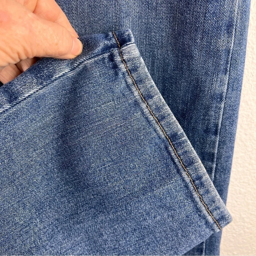 LEVI’S 550 JEANS. Great used condition. Size 38/32. Medium Wash. Frayed hems